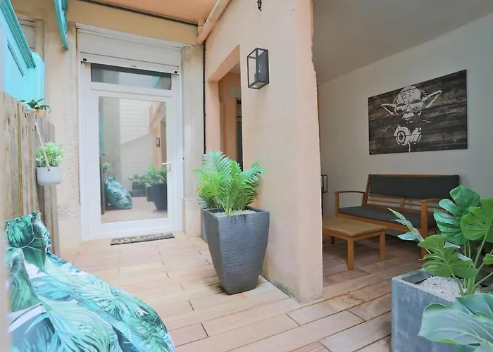 Le Miroir De Mengin - 4 Personnes - 2 - Place Charles Iii Apartamento *